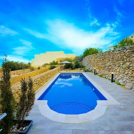 Si-Ku Holiday Home With Private Pool And Hot Tub Xagħra Exterior foto